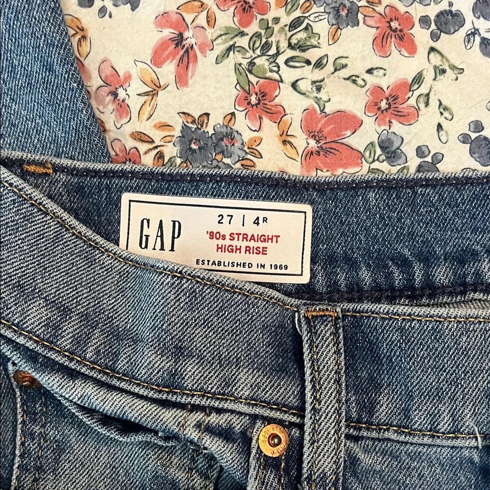 Gap 90’s Straight High Rise Jeans 27/4R - Picture 2 of 7